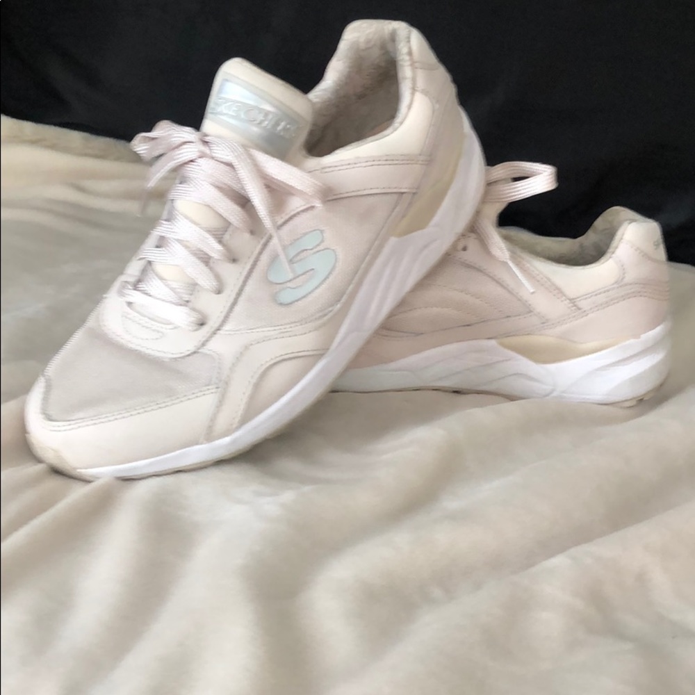 Skechers Air Cooled Memory Foam Sneakers
